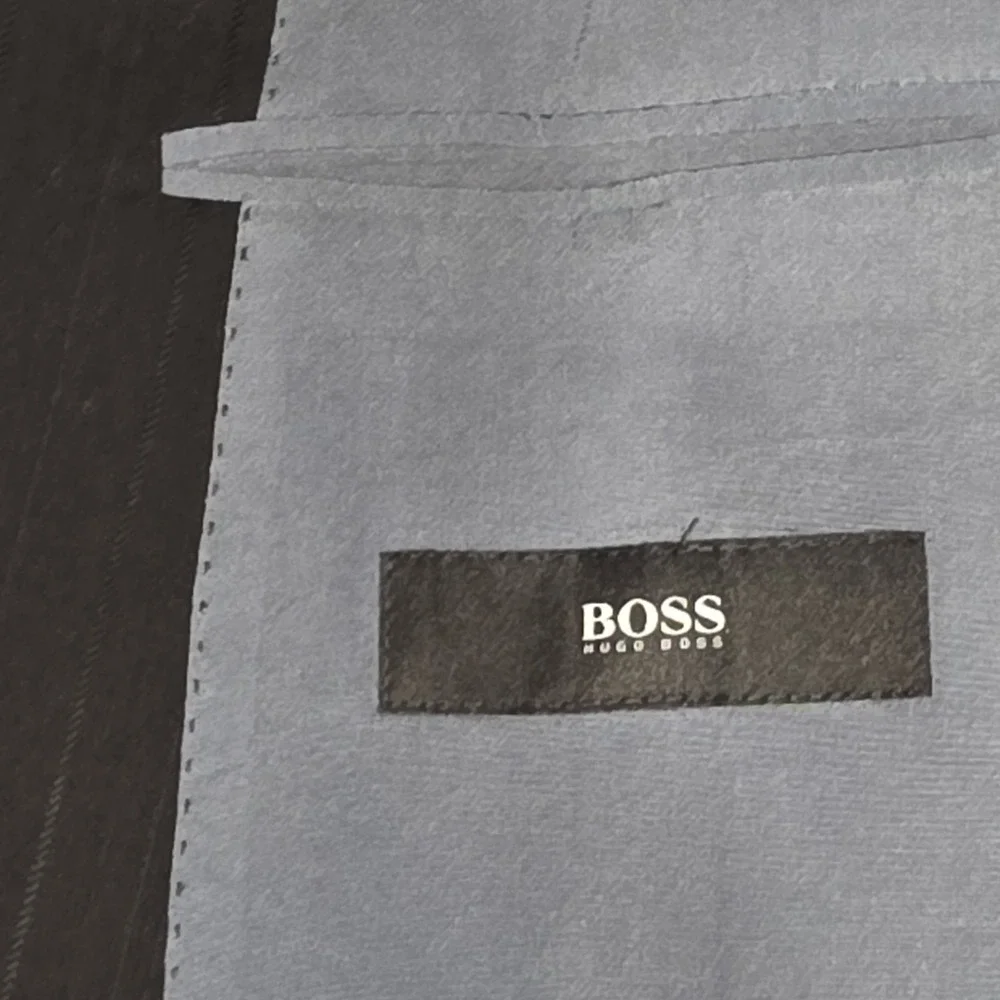 HUGO BOSS Black Label Rossellini Movie Blazer Mens 42R Wool Pinstriped 3 Button